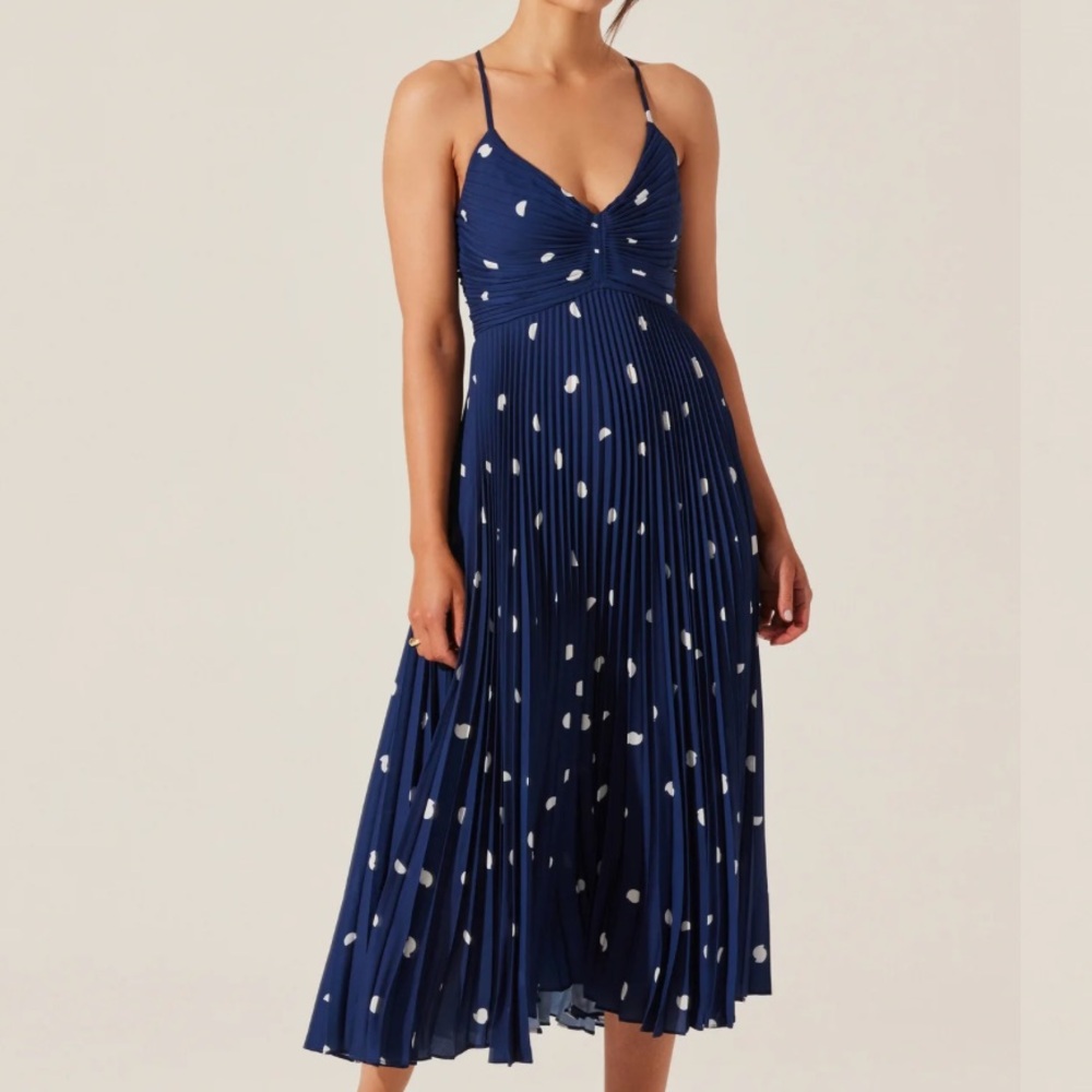 ASTR Blythe Floral Plisse Midi Dress